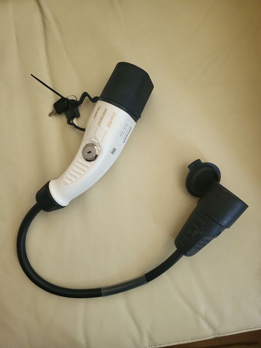 Adaptor incarcare masina electrica  de la 230V la type 2