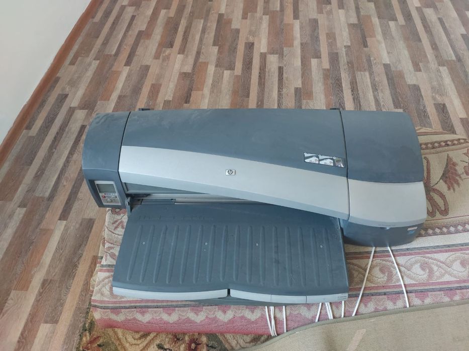 Плоттер HP DesignJet 130