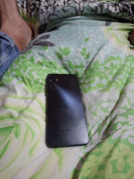 Продавам самсунг А05С