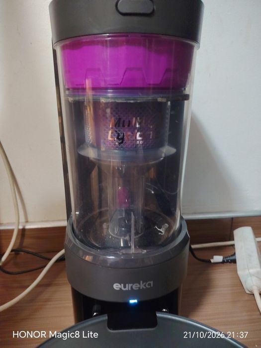 Robot aspirare/spălare Eureka NER  E 10 S