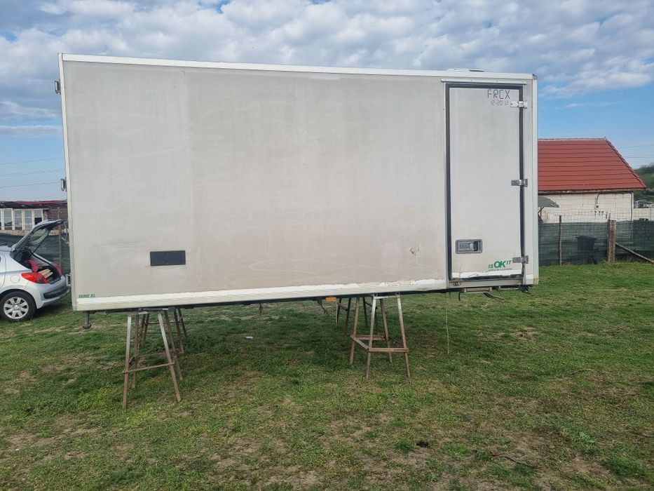 Vând după frigorifică