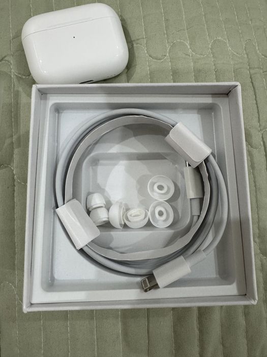 Наушники эйрподс про