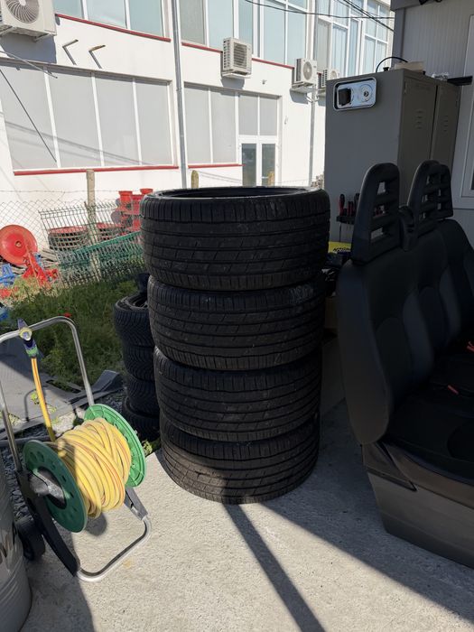 Hankook  295/35R21