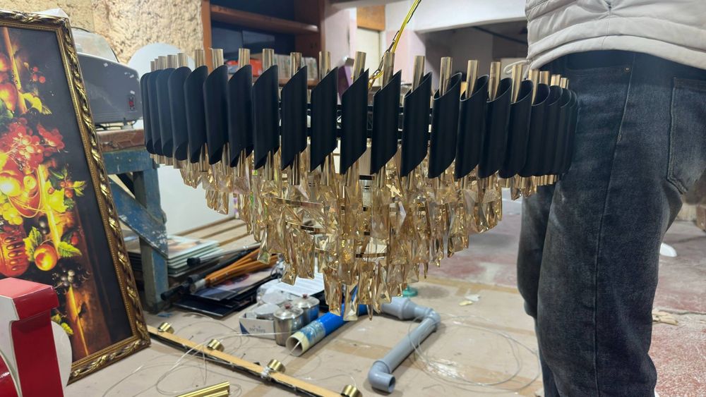 Продается люстра