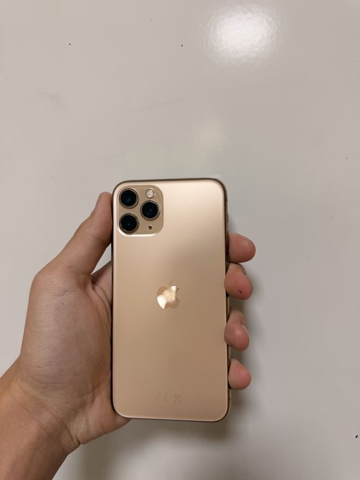Продам Iphone 11 pro золотистый
