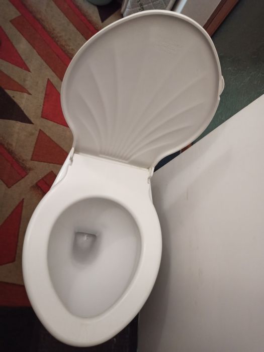 Продавам моноблок и мивка