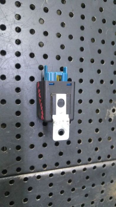 Releu hyundai santa fe 2 cm 395104a000