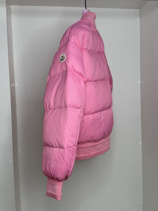 Продам бомбер топ премиум Монклер