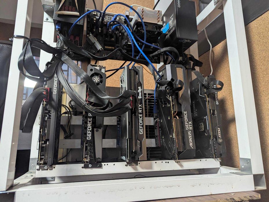 3 Карти NVIDIA Geforce RTX 3090 + 2 Карти NVIDIA Geforce RTX 3080ti