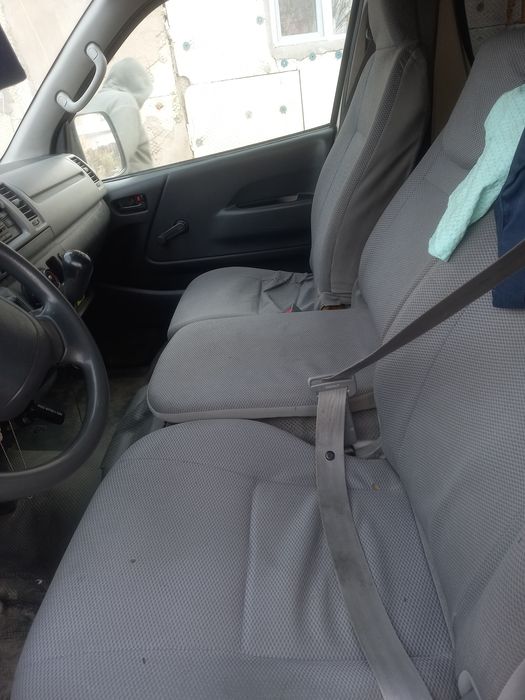 Срочно продаю Хайс Тоета.