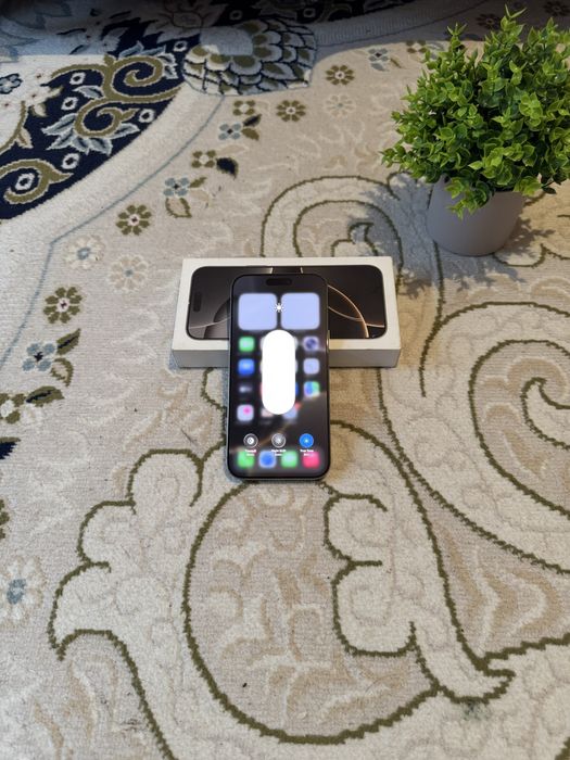 Продам iPhone 16 Pro Max