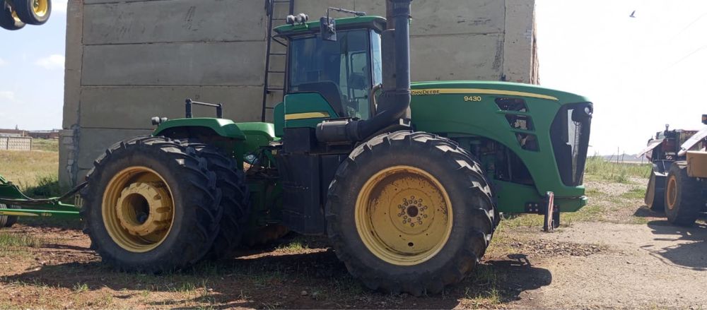 Продам трактор John Deere