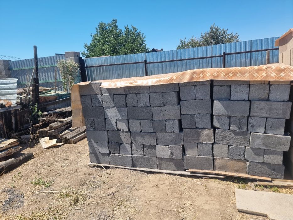 Шлакаблок полноценный