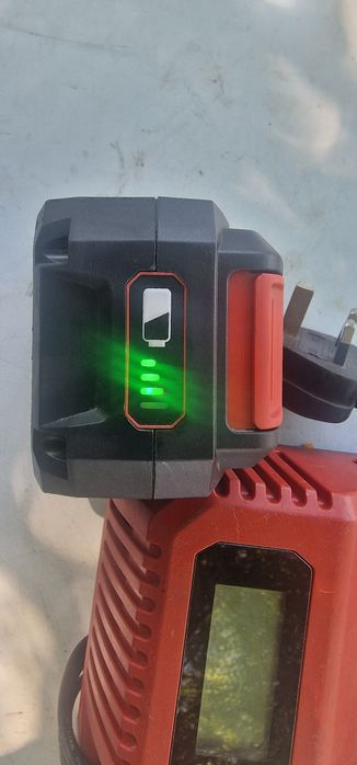 зарядно и батерия flex