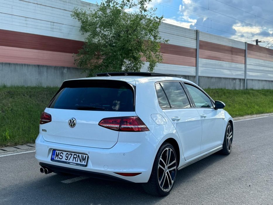 Golf 7 GTD / DSG / Sport&Sound / Panoramic