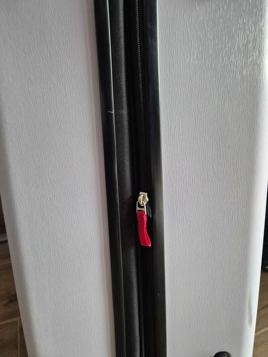 Samsonite куфари с размери 74х47х32 см