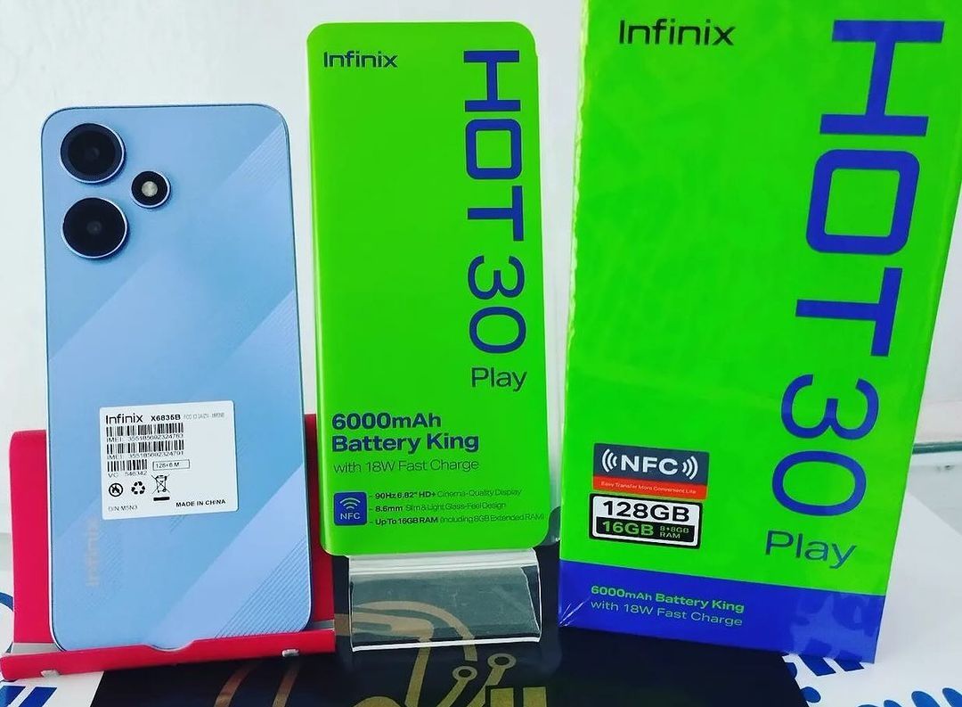 Infinix Hot 30 play 16/128 + Бонус кнопочный телефон: 1 445 000 сум -  Мобильные телефоны Ташкент на Olx