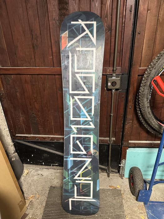 Сноуборд Burton Custom 160 | Rossignol Taipan 160 | Endovor Clout 156