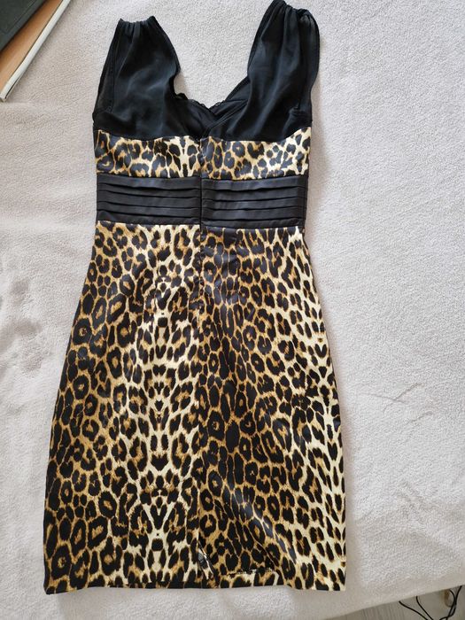 Рокля с анималистичен принт