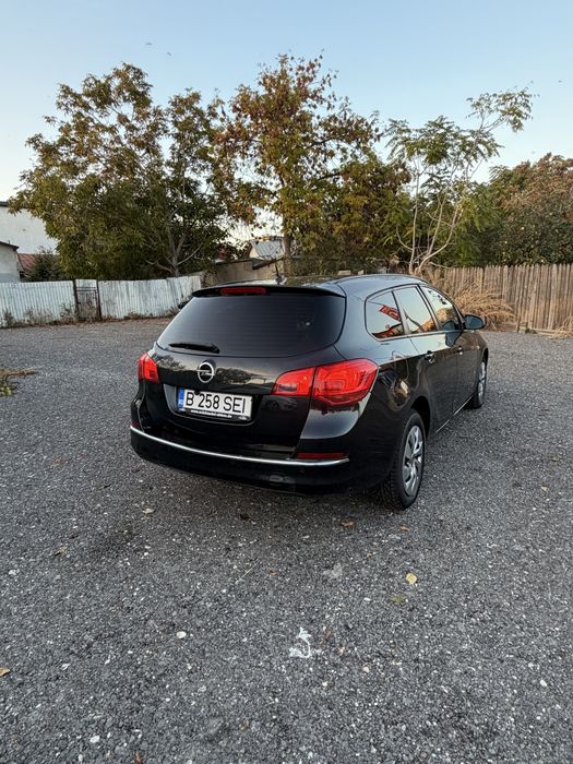 OPEL Astra 2013 — imagine 3