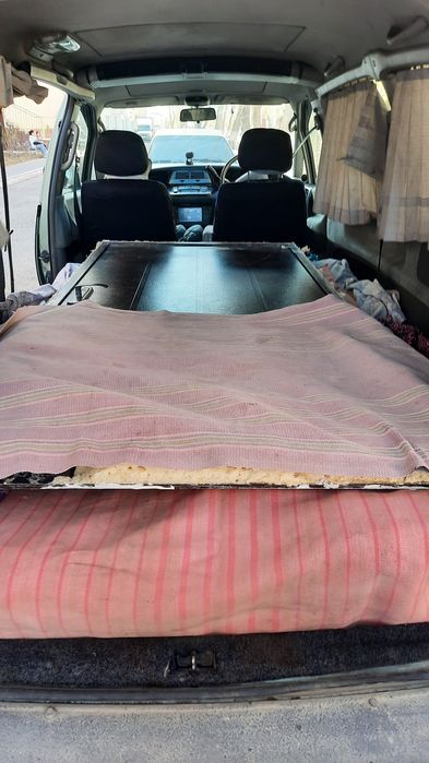 Продам  Эстима Эмина