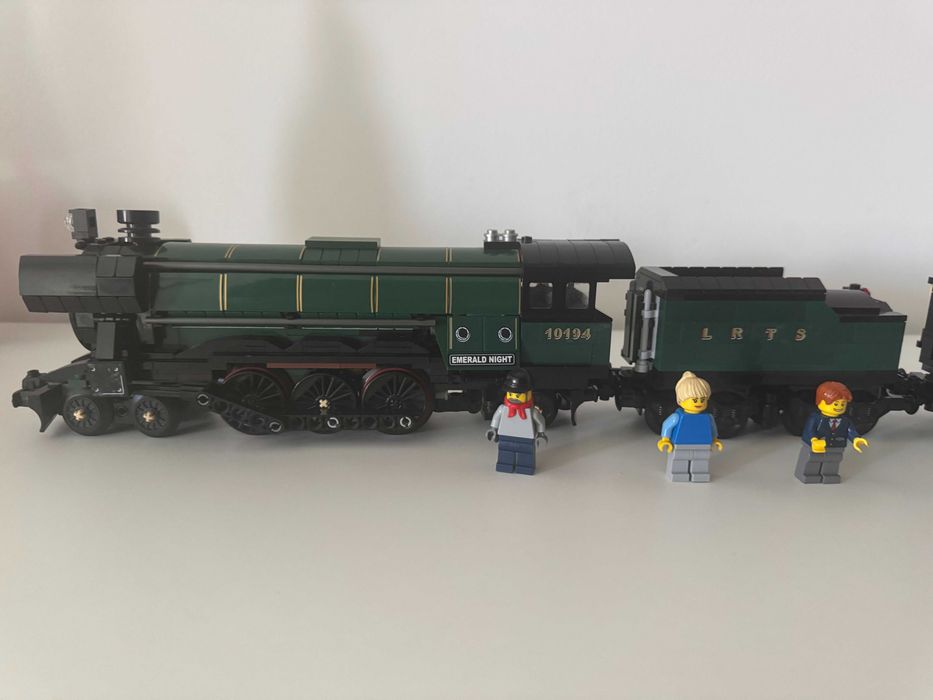 Lego tren/train 10194 Esmerald Night