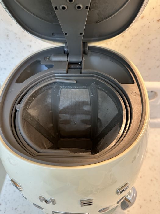 Кофеварка Smeg капельная