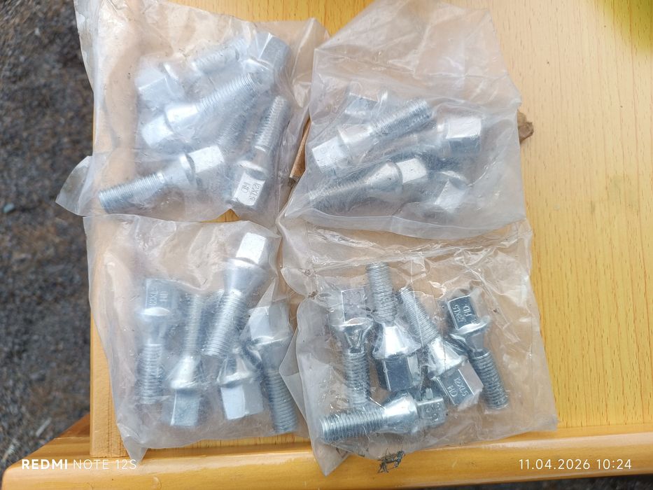 Продам болт колесный 12*1.5