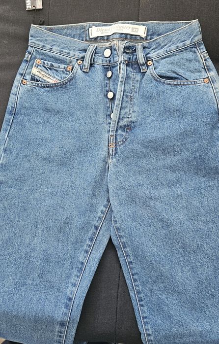 Blugi dama Diesel noi