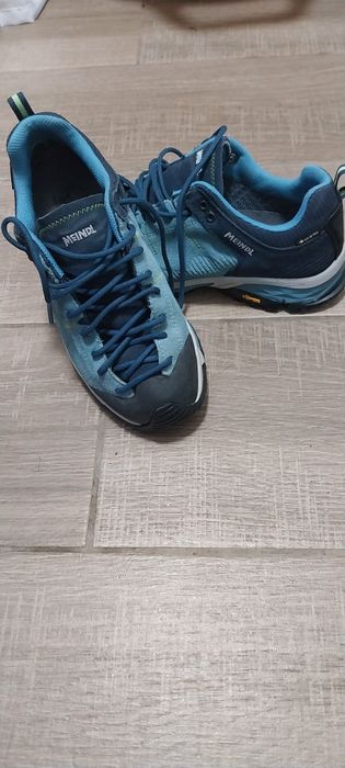 Semigheata. Meindl.marime 38