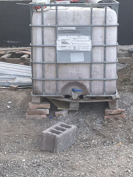 Продам ёмкость для воды. 1000куб