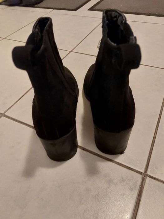 Botine din piele intoarsa 38