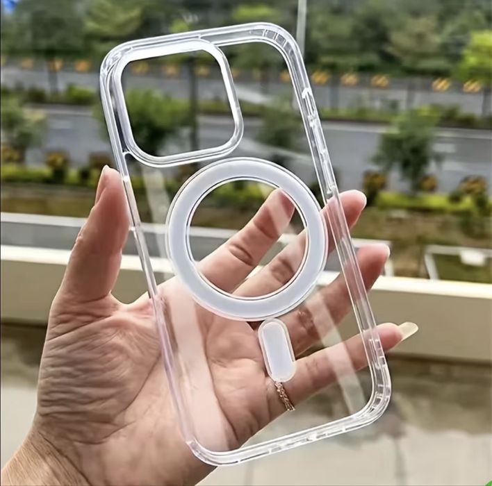 Husă transparentă pentru iPhone compatibilă MagSafe