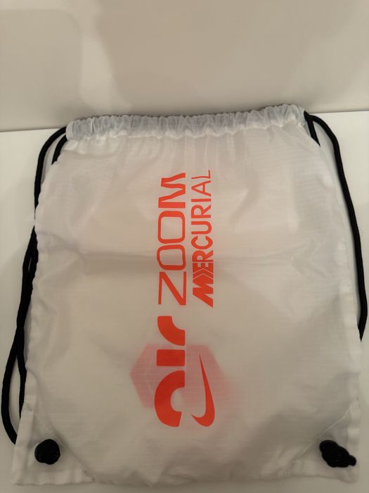 Футболни бутонки Nike