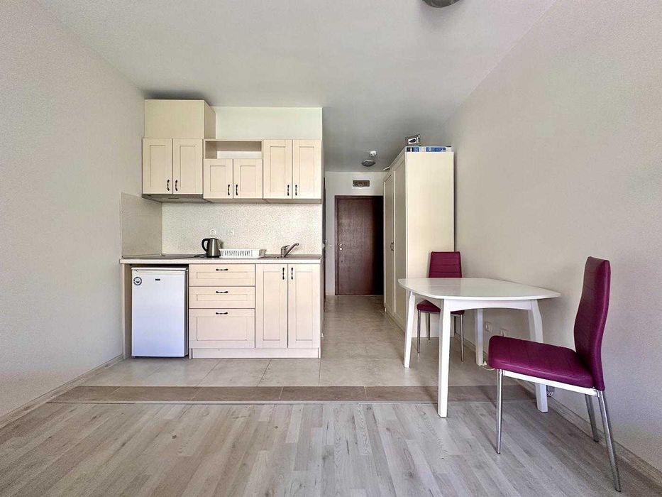 Продава се Едностаен апартамент в Несебър - 39 кв.м за 1434 €/кв.м - Снимка #10