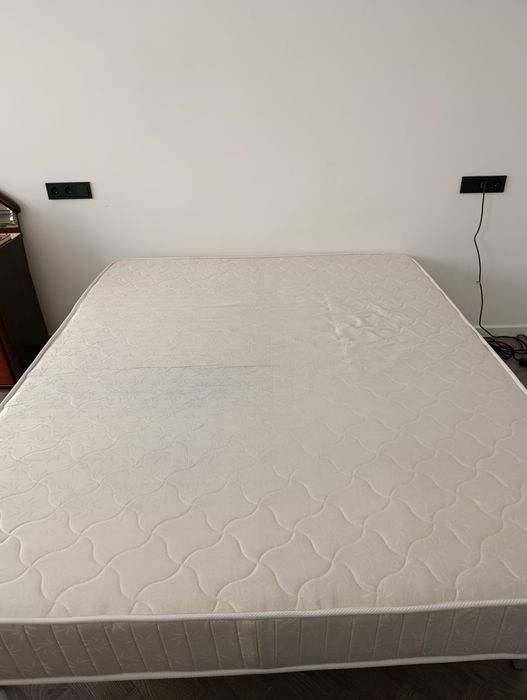 Продам кровать размер 200 на 160