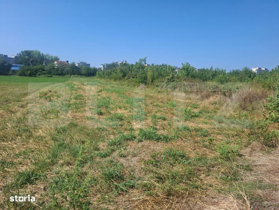 Teren agricol de vanzare, 1600 mp, zona Micro 11