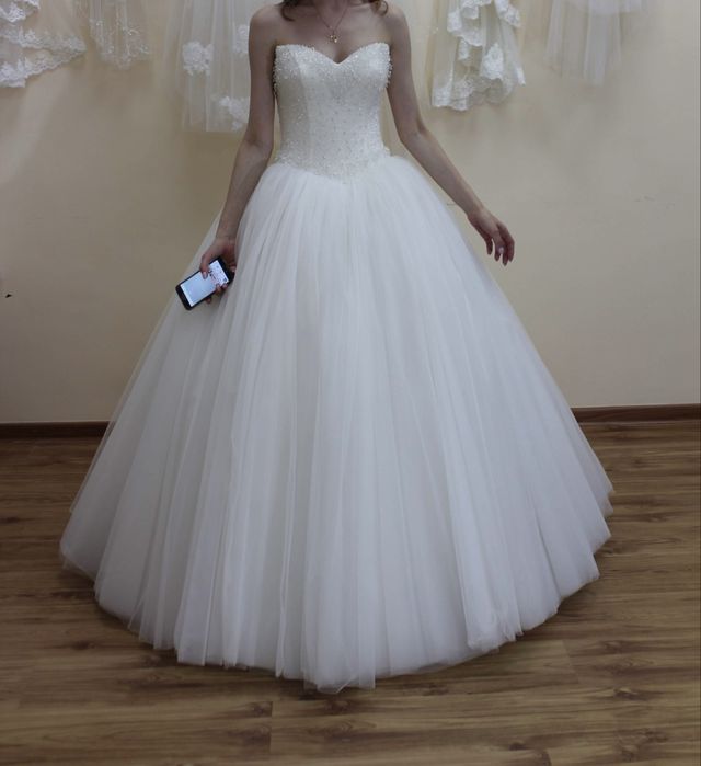 Свадебное платье