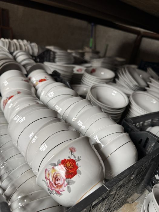 Tayyor biznes sotuvda stol stul pasuda komplekt