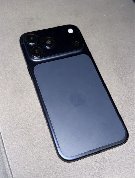 17pro темно-синий