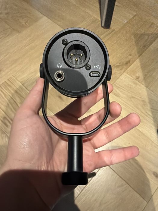 Microfon Shure MV7 Black – profesional podcast / streaming (USB + XLR)