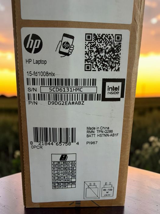 HP Laptop   15-fd1008nlx Pret 3000 lei