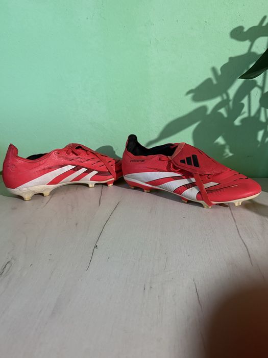 Vand ghete de fotbal