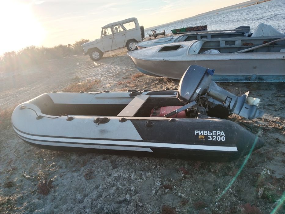 Лодка ривьера 3200