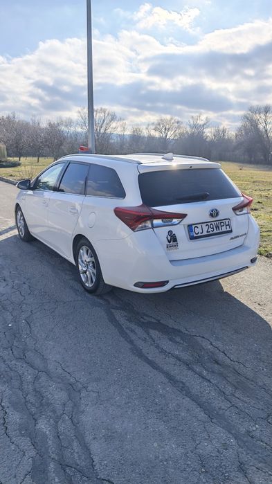 Toyota Auris 2016 hibrid GPL