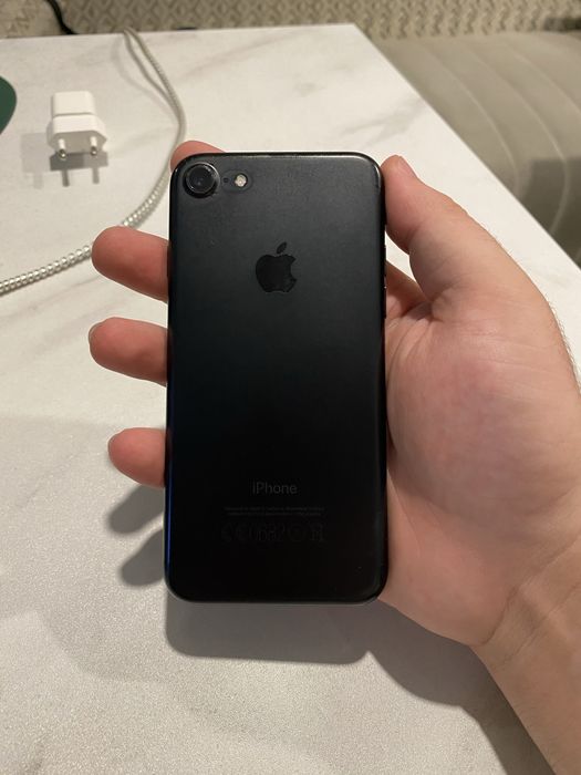 IPhone 7 сотилади