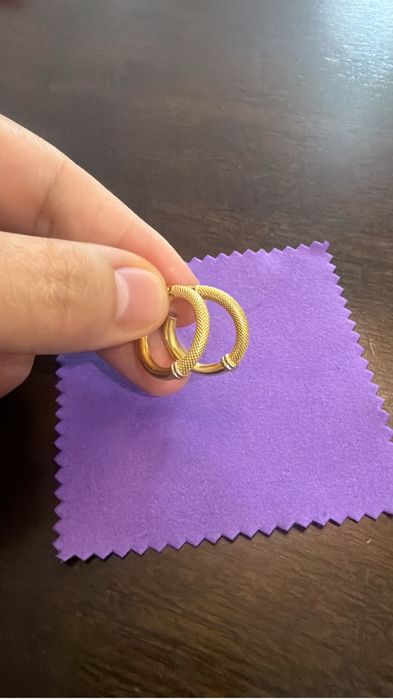 Продам золотые сережки конго 750 проба желтое золото Италия