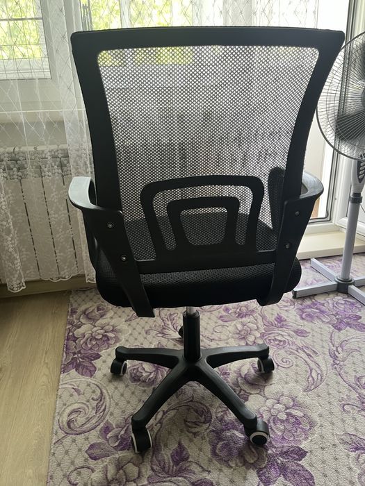 Продам офисное кресло