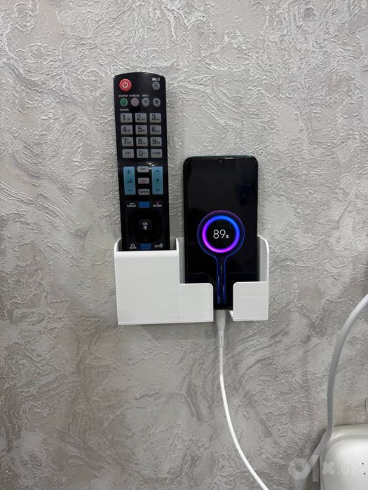 Pult va telefon qo’ygich