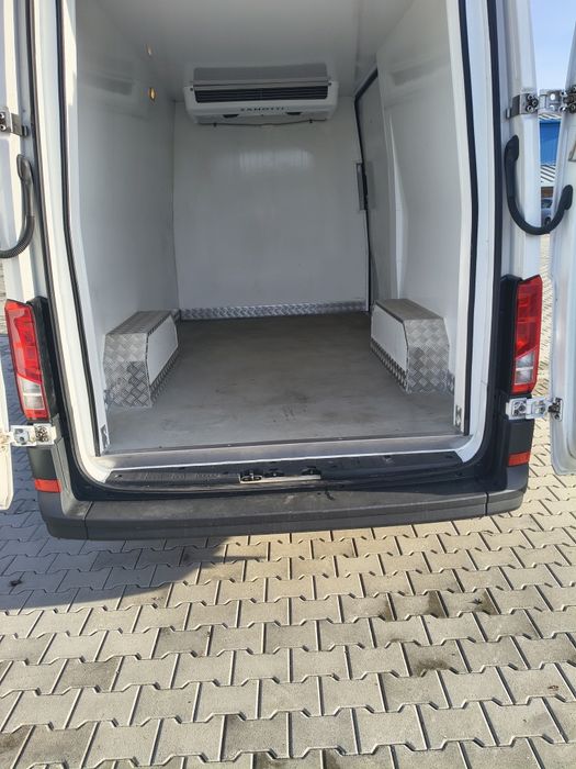 Vând Volkswagen Crafter